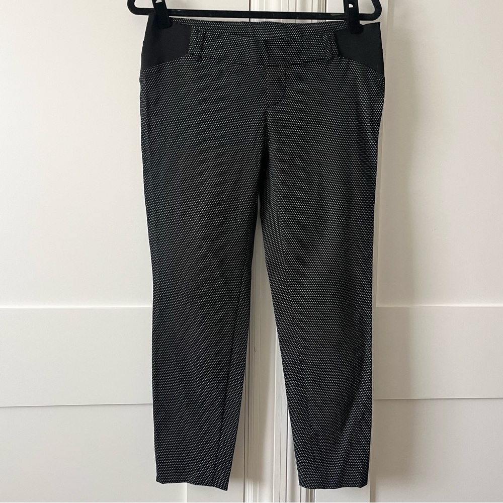 Old Navy Maternity Pixie Black & White Micro Dot Side Panel Ankle Pants Sz 4